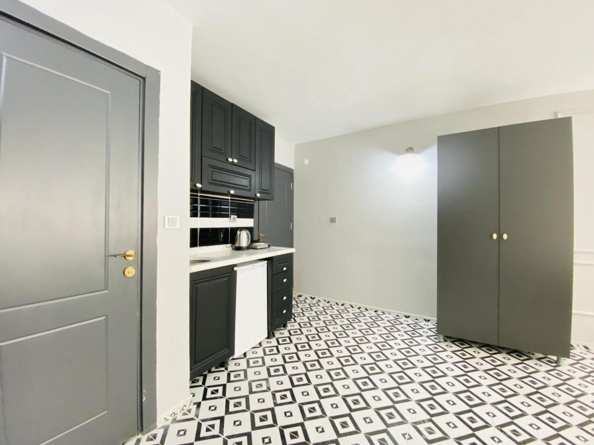 Апартаменти Pleasant Studio Flat In Kabatas Beyoglu Стамбул Екстер'єр фото