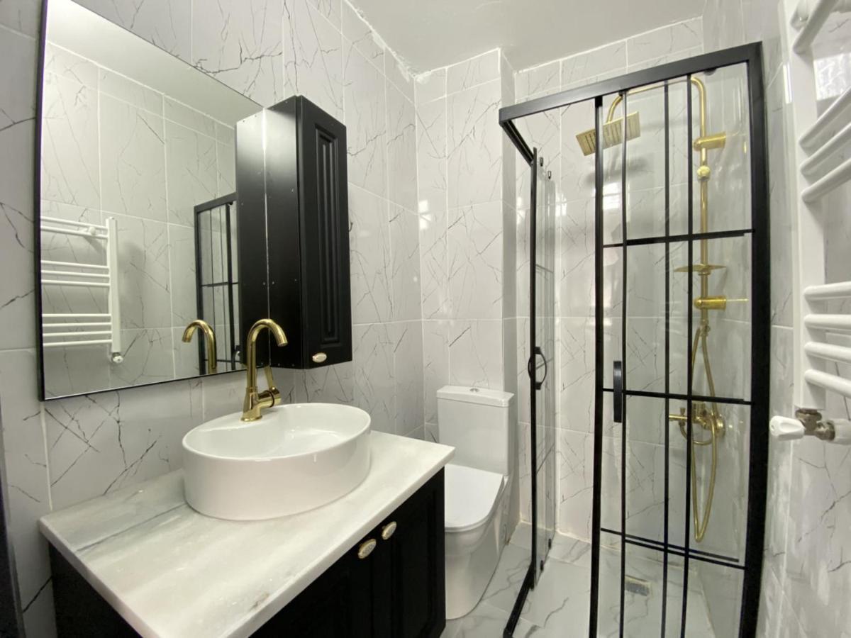 Апартаменти Pleasant Studio Flat In Kabatas Beyoglu Стамбул Екстер'єр фото